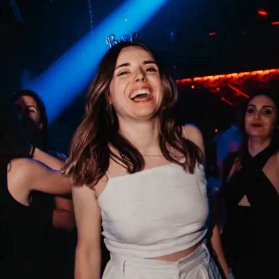 despedida-de-soltera-y-soltero-sevilla-discoteca-occo (3)